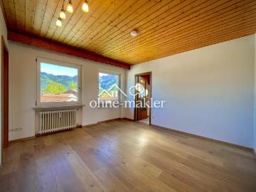 Reserviert Sofort bezugsfertig! Ruhig gelegene 2 Zimmer Wohnung mit Garage in Grassau