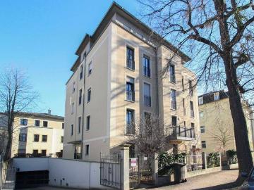 !SOFORT BEZUGSFREI! Traumhafte 3 Zimmer Wohnung im Herzen von Striesen mit Terrasse und Garten