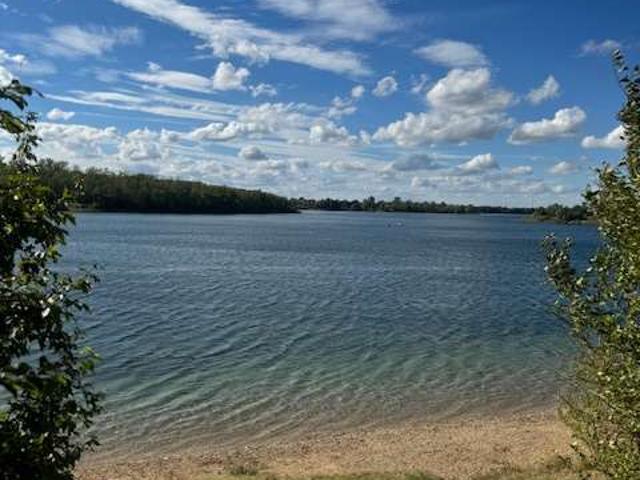 sofort bezugsfrei Wohnen, wo andere Urlaub machen – charmantes Reihenhaus nahe Kulkwitzer See