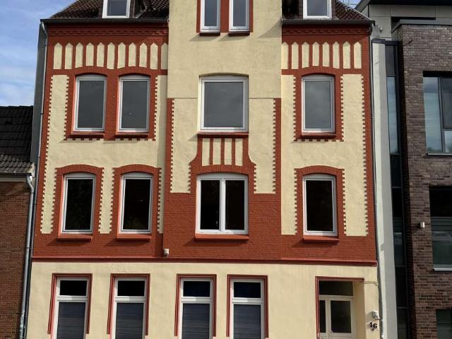 Sofort bezugsfreie, großzügige 4 Zimmer ETW mit Balkon in direkter Innenstadtlage!