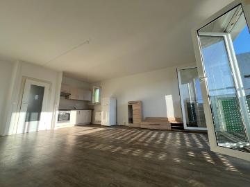 Sofort einziehen: Frisch sanierte Wohnung mit EBK