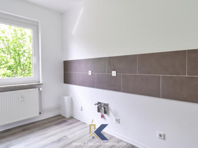 Sofort einziehen: Ruhige 1 Zimmer Wohnung mit Parkplatz inklusive!