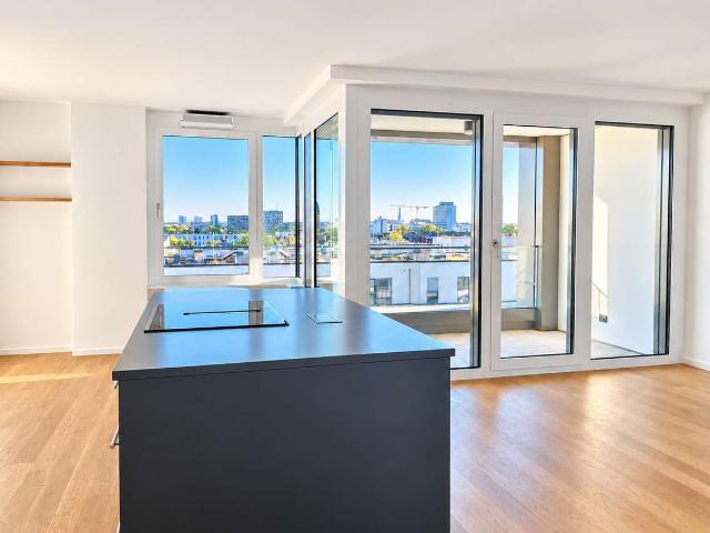 Sofort einziehen: 96 m² im 8. OG | Südloggia mit Fernblick | Küche mit Insel | TG + Wallbox