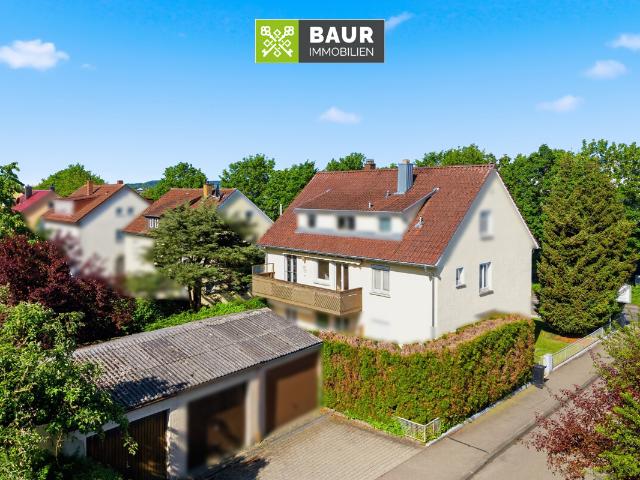 Sofort frei! 3,5 Zimmer Wohnung mit Balkon & Garage zur individuellen Gestaltung in Weingarten