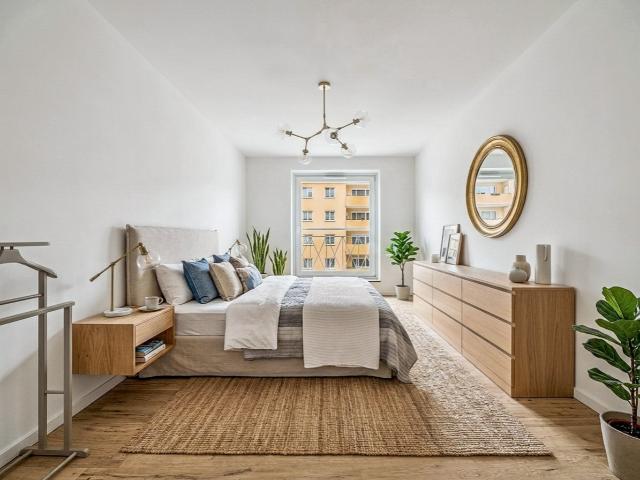 SOFORT FREI! Attraktive Zwei Zimmer Wohnung am Kolumbusplatz