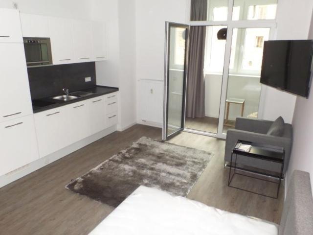 Sofort Frei Design Apartment hochwertig möbliert, WLAN, EBK, TV u.v.m
