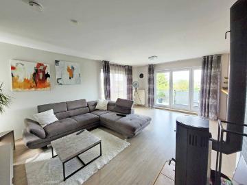 SOFORT FREI! Gepflegte 3 Zimmerwohnung mit Balkon und Einbauküche