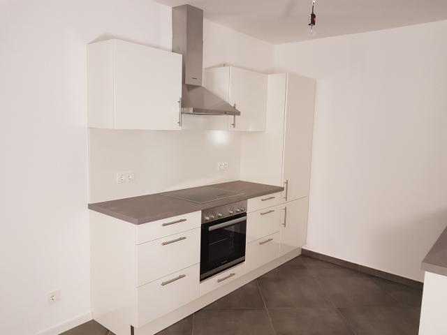 Sofort frei! Kernsanierte moderne 1 Zimmerwohnung ruhige Altstadtlage ohne KFZ Stellplatz