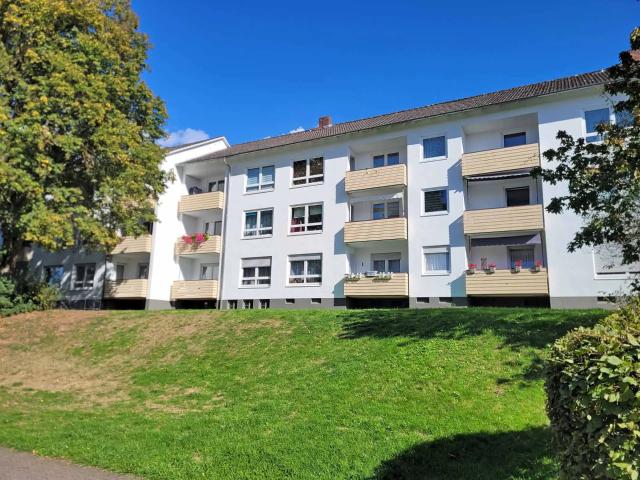 SOFORT FREI! Renovierte 4 Zimmer Erdgeschosswohnung mit Balkon in Bad Hersfeld
