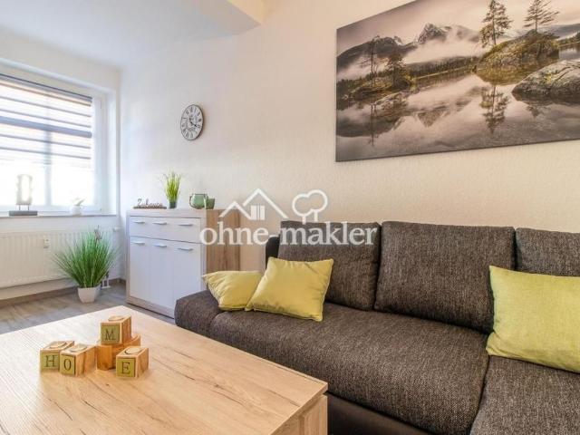 sofort: schöne voll möblierte 2 Zi Whg mit schickem Bad/Balkon