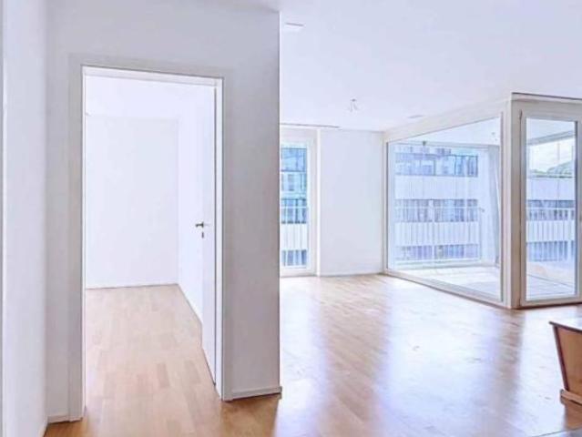 Ab sofort verfügbar: moderne 3,5 Zimmer Wohnung nur einen Steinwurf vom Genfersee entfernt