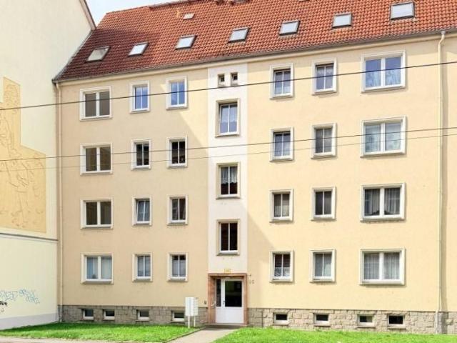sofort verfügbar: frisch renovierte 2 Raum Wohnung mit Balkon