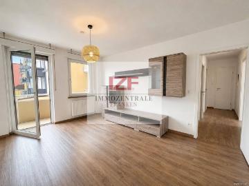 Sofort verfügbar: gepflegte 3 Zimmer Stadtwohnung mit Balkon und Aufzug