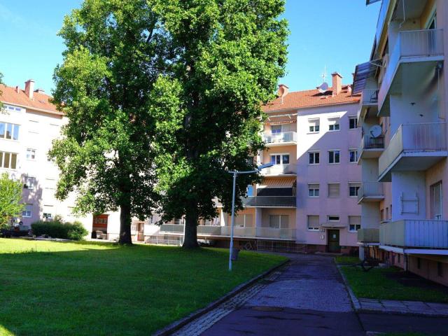 Sofort verfügbare, teilmöblierte 85,88m² Eigentumswohnung im Hochparterre mit Balkon in Zentrumsnähe