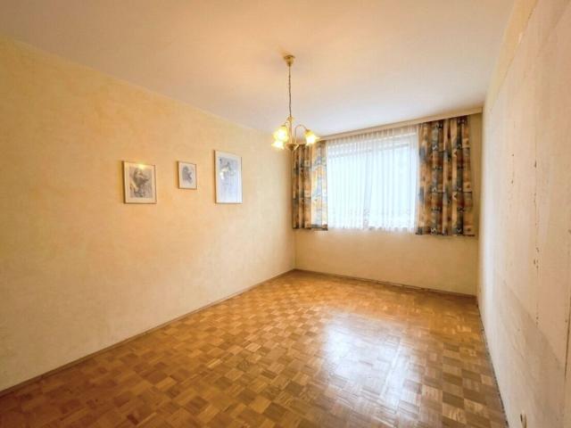 Sofort Verfügbare Mietwohnung mit Balkon im 2. Liftstock