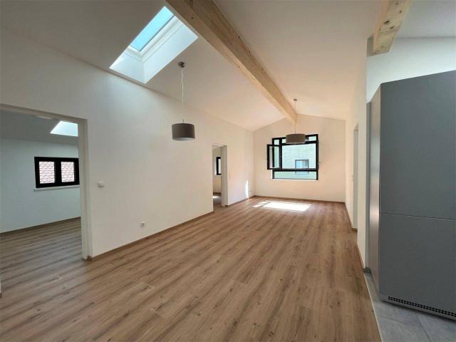 Sofortbezug möglich Dachgeschoßwohnung Top 06 4 Zimmer, 6130 Schwaz