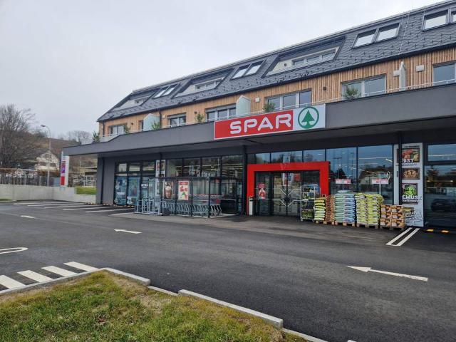 SOFORTBEZUG MÖGLICH INKL. KÜCHE: TRAUMHAFTE FAMILIENWOHNUNG MIT HERRLICHER TERRASSE PROVISIONSFREI