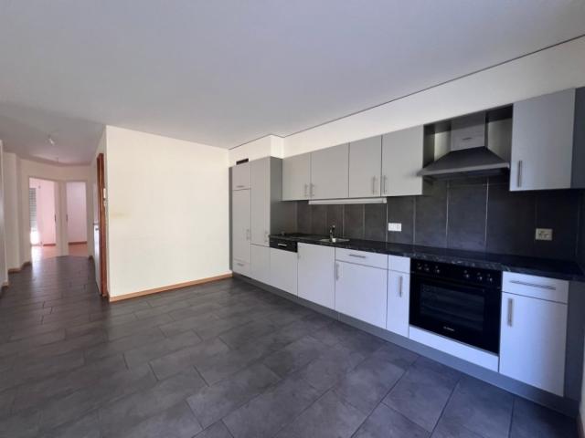 Sofortige Miete – 4,5 Zimmer Wohnung im 4. Stock