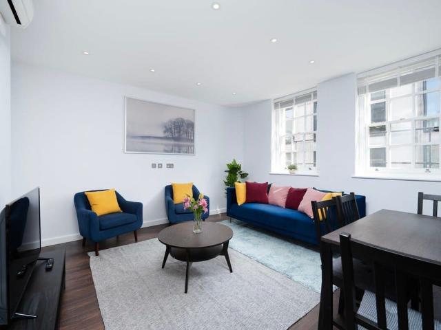 Soho W1F, 3 bed flat to rent, £4,446 pcm | PrimeLocation