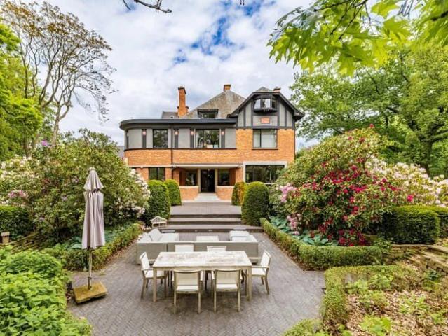 Soignes Forest Art Deco Villa with 5 bedrooms