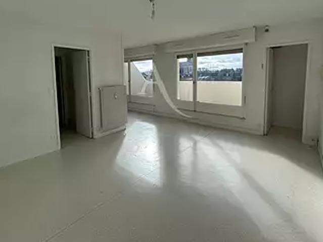 Soissons 02200 Achat / Vente appartement 1 pièce t1 au dernier étage