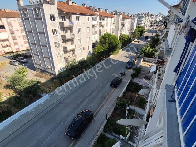 Söke Merkezde,masrafsız,kapalı Mutfaklı.2+1.dogalgaz Aktif.acil