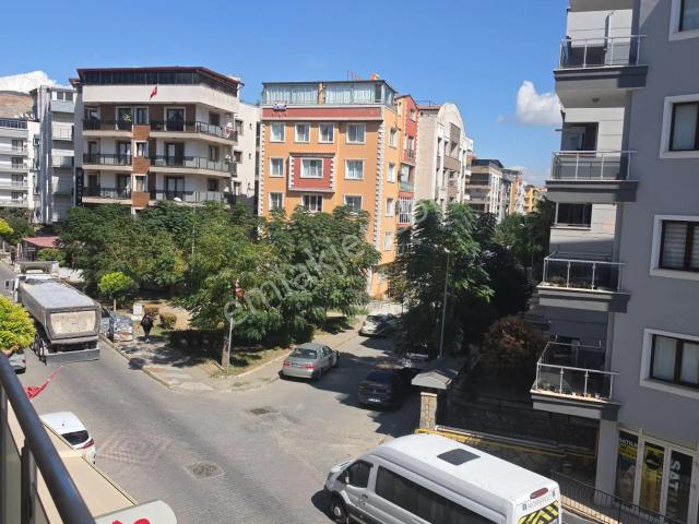 Söke Merkezde Aydınlık Ve Geniş 3+1 Kiralık Daire