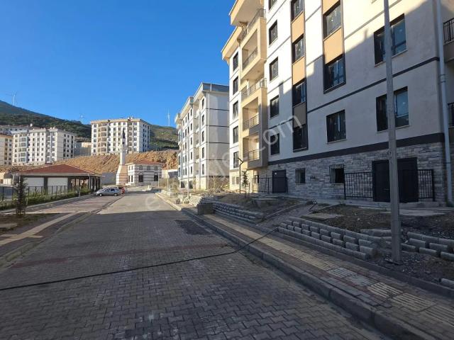 Söke Akçakonak'ta Dağ Manzaralı Toki Evlerinde Kiralık 2+1 Daire