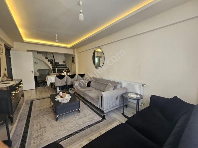 Söke Cumhuriyet Mahallesinde Satılık 4+1 Dublex Daire