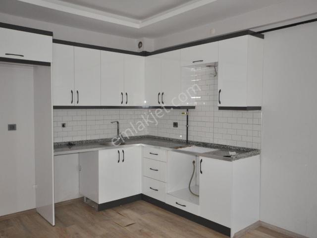 Söke Cumhuriyet Mh. Kiralık 2+1 Daire