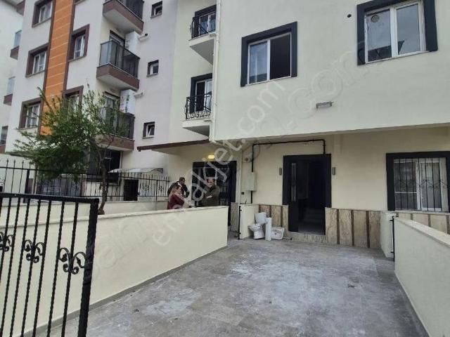 Söke Çeltikçi Caddeye Yakın Bahçe Katı Daire