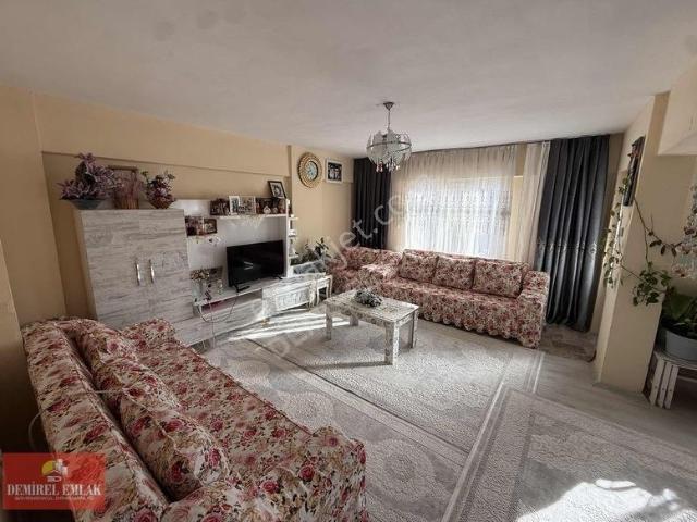Söke Çeltikçi Mah 3+1 Doğalgazlı Daire