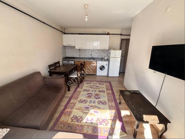 Söke Emlak Ofisinden Yenikent Mahallesinde Eşyalı Kiralık Daire