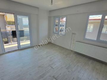 Söke Emlak Ofisinden Cumhuriyet Mahallesinde Kiralık Daire