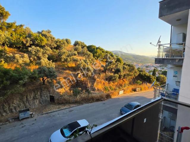 Söke Emlak Ofisisınden Yenikentte Kiralık Daire