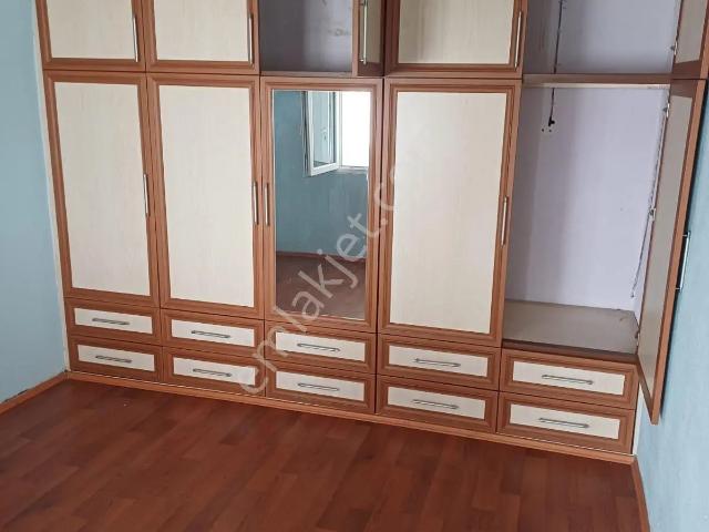 Söke Konak Mahallesi'nde Şehir Manzaralı Satılık 3 Katlı Müstakil Ev