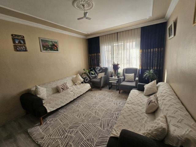 Söke Yenicami Mahallesinde Satılık 3+1 Doğalgazlı Daire