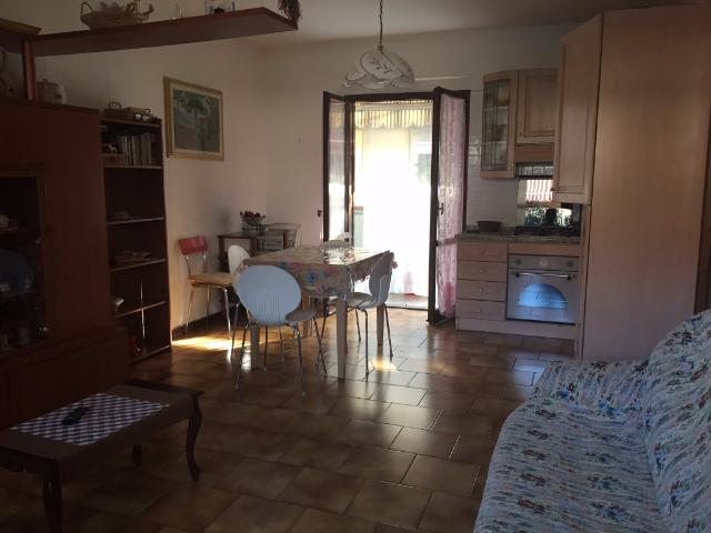 Soluzione Indipendente in affitto a Carrara, case in affitto Carrara