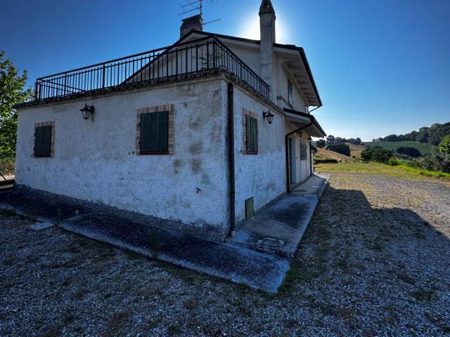 Soluzione Indipendente in affitto a Montottone, case in affitto Montottone
