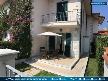 Soluzione Semindipendente in affitto a Pietrasanta, giardino, posto auto, terrazzo TrovaCasa