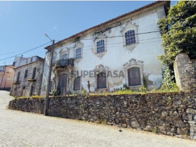 Solar T8 em Tabuaço de 582 m²