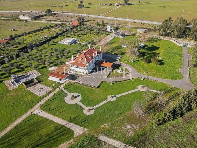 Solar transformado em boutique hotel em Alcains 863m² Alcains