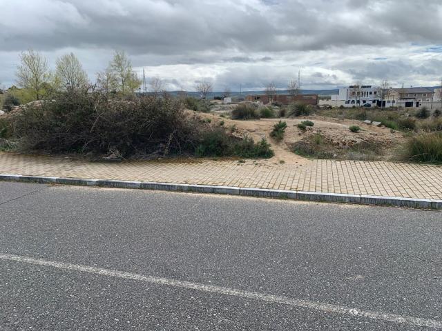 Solar urbano en venta. ÁVILA