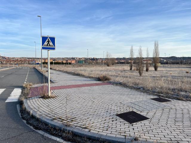 Solar urbano en venta. ÁVILA