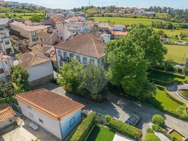 Solar à venda em Seia, São Romão e Lapa dos Dinheiros, Seia RE/MAX Portugal