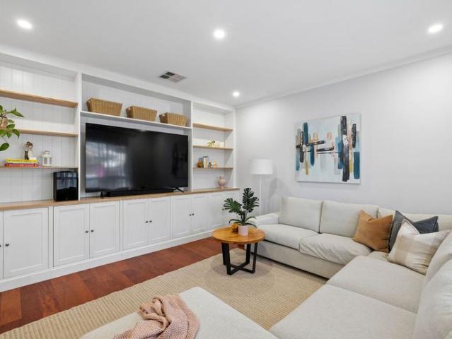 Solar Boosted Family Style with a Social Outdoor Edge