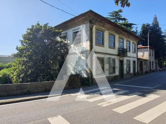 Quinta com Casa Rústica | Investimento | Guimarães