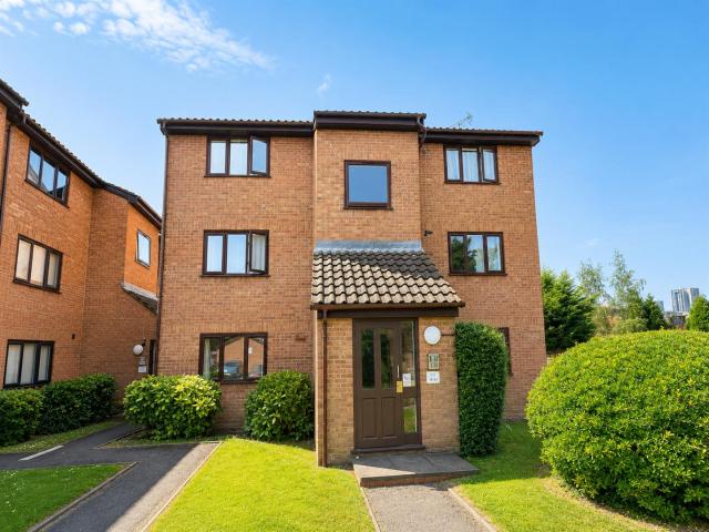 Solar Court, Watford
