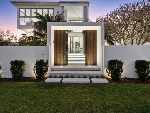 SOLARA | A Statement of Contemporary Coastal Luxury