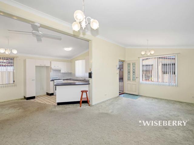 Sold by wiseberry!